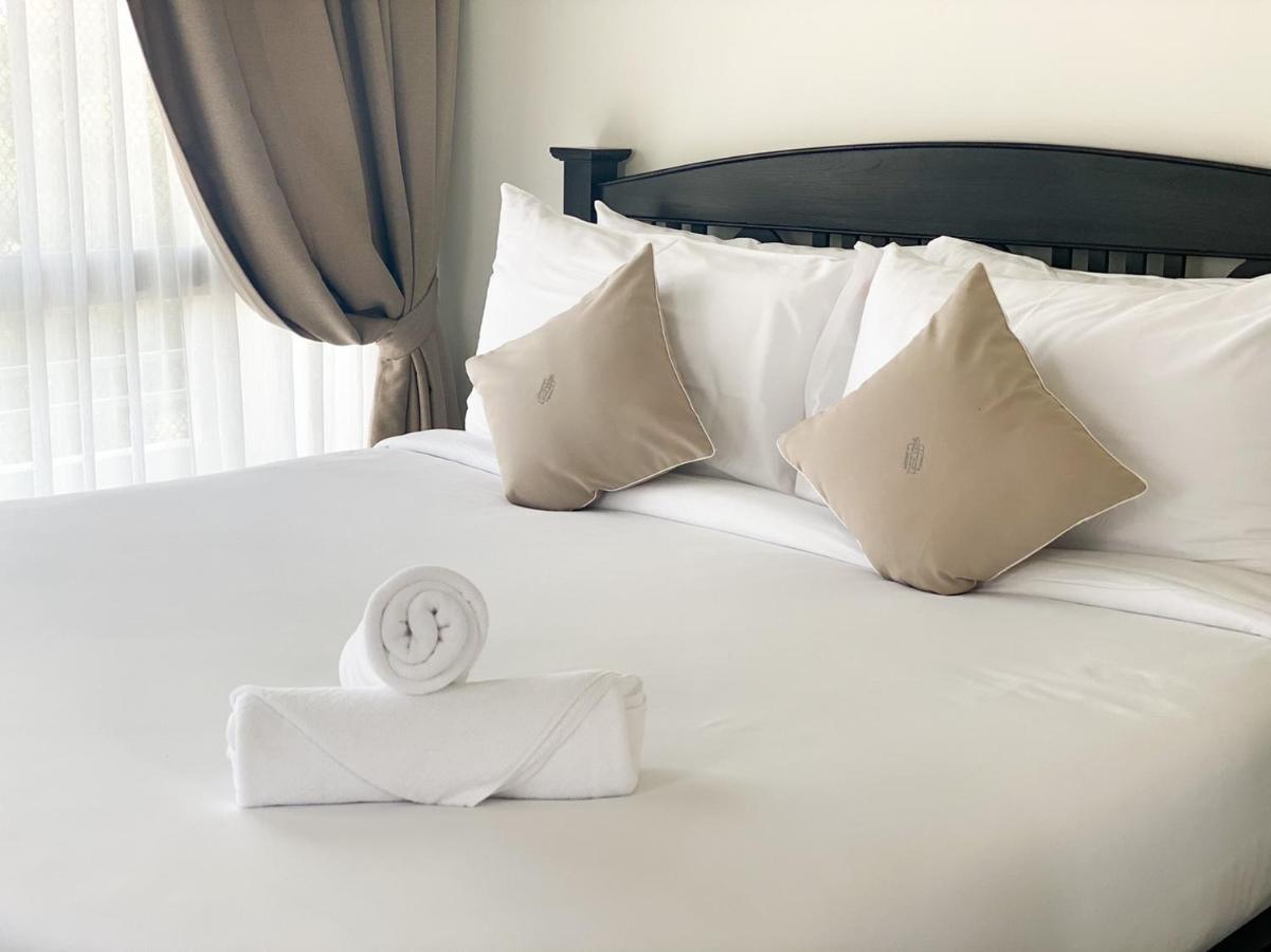 Koranaree Courtyard Boutique Hotel Nakhonratcsaszima Kültér fotó