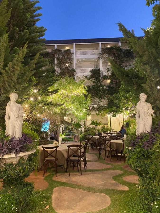 Koranaree Courtyard Boutique Hotel Nakhonratcsaszima Kültér fotó